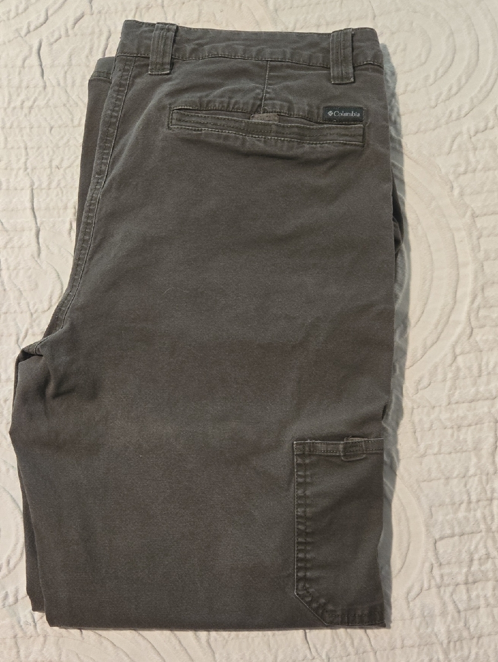 Columbia Men's Gray Cargo Pants with Utility Pocket